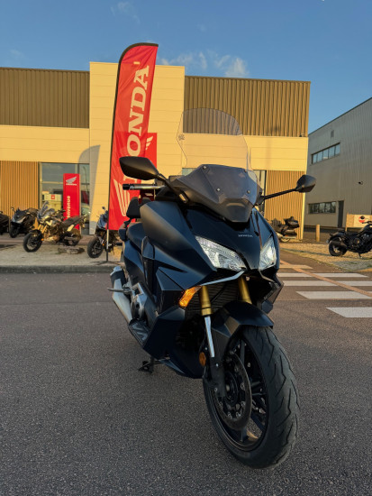 FORZA 750 - POITIERS