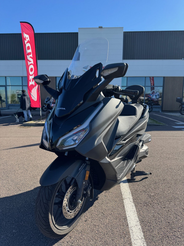 YAMAHA SCR 950 AKRAPOVIC CALAIS MOTO  CALAIS 